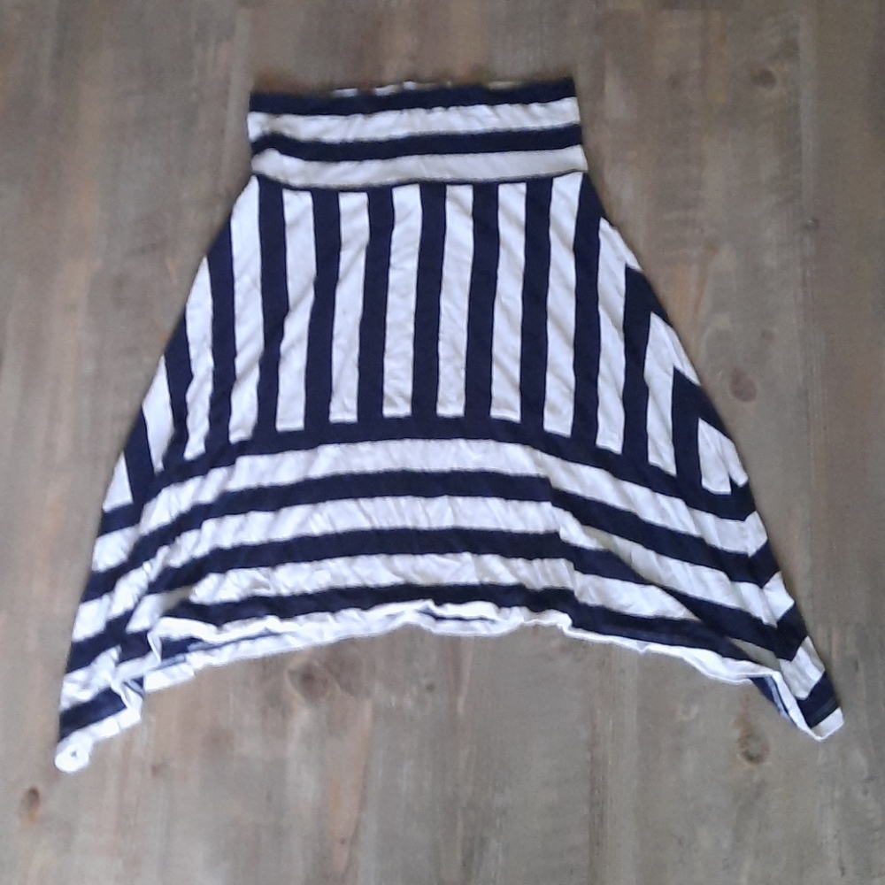 GAP skirt